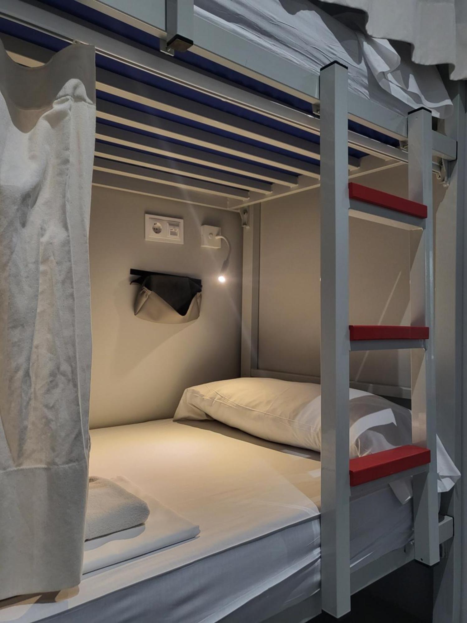 Acola Sport Hostel Pontevedra Ngoại thất bức ảnh