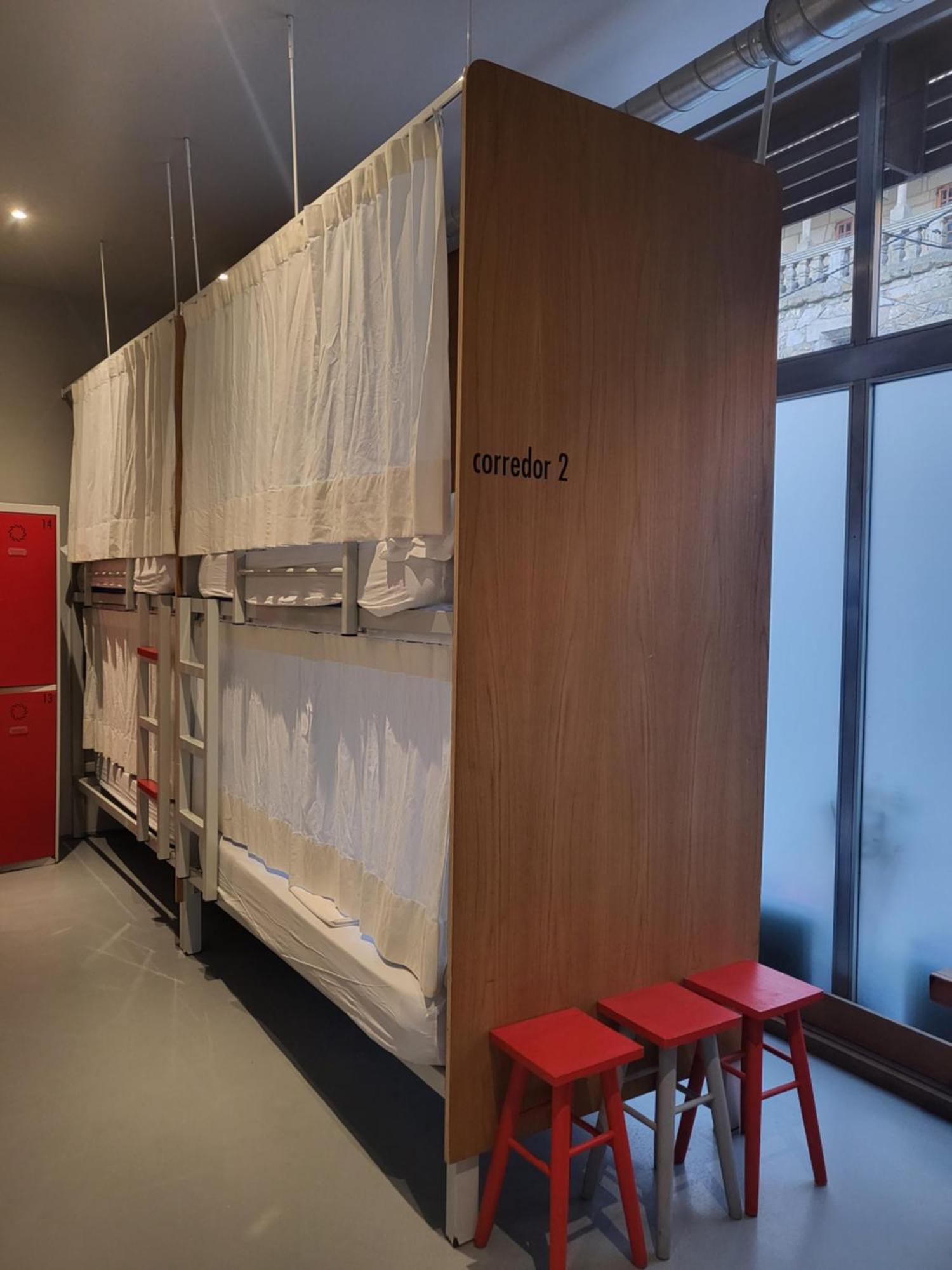 Acola Sport Hostel Pontevedra Ngoại thất bức ảnh